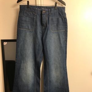 Wide-leg Jeans